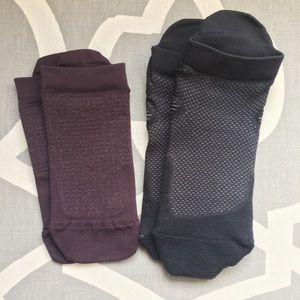 NWOT LULULEMON 2 Pairs of Socks!